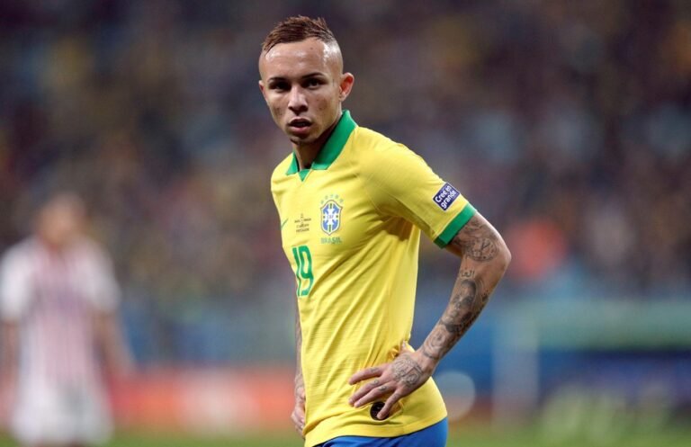 Everton Cebolinha se coloca à disposição de Tite e fala sobre Neymar: “Top-3 mundial”