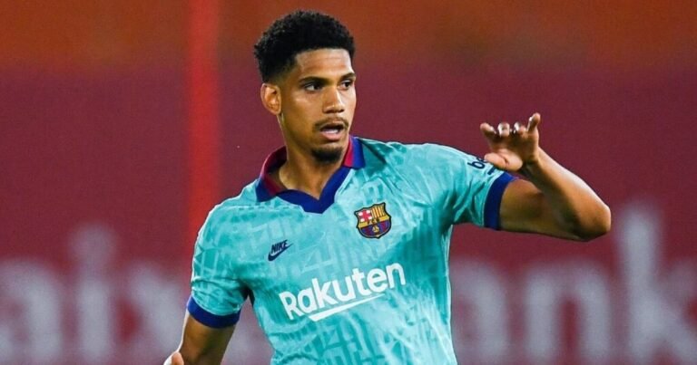 Barcelona busca a renovação de contrato do zagueiro Ronald Araújo