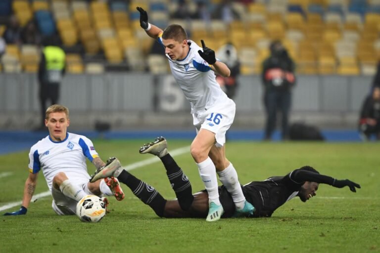 Shevchenko indicou um lateral-esquerdo para o Milan