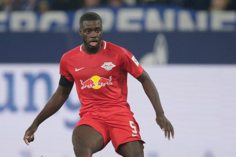 Upamecano está sob pressão na temporada 2020/21