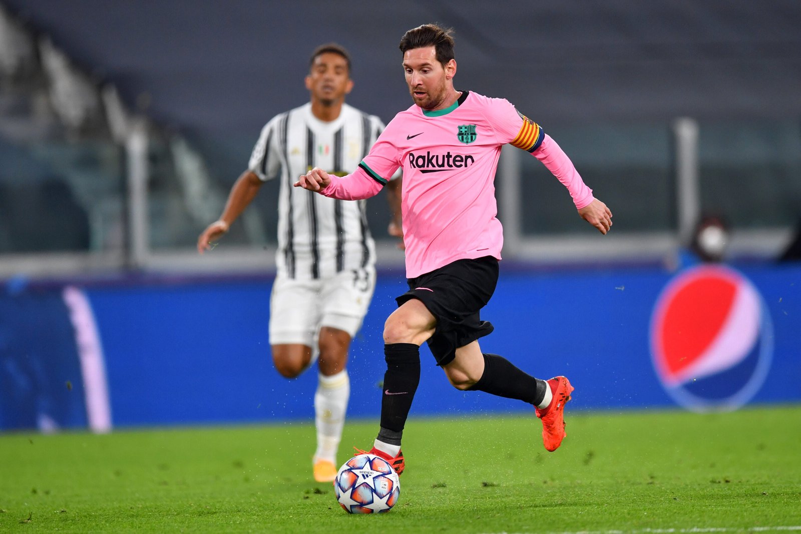 Barcelona provoca a Juventus após vitória por 2 a 0
