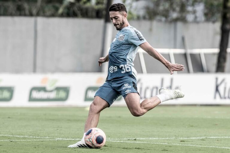 Com mudança na zaga e no meio campo, Santos visita Goiás em busca da vitória e aproximar dos líderes