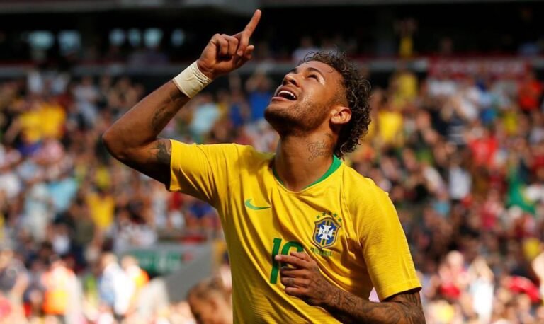 Neymar pode superar Ronaldo no jogo de hoje