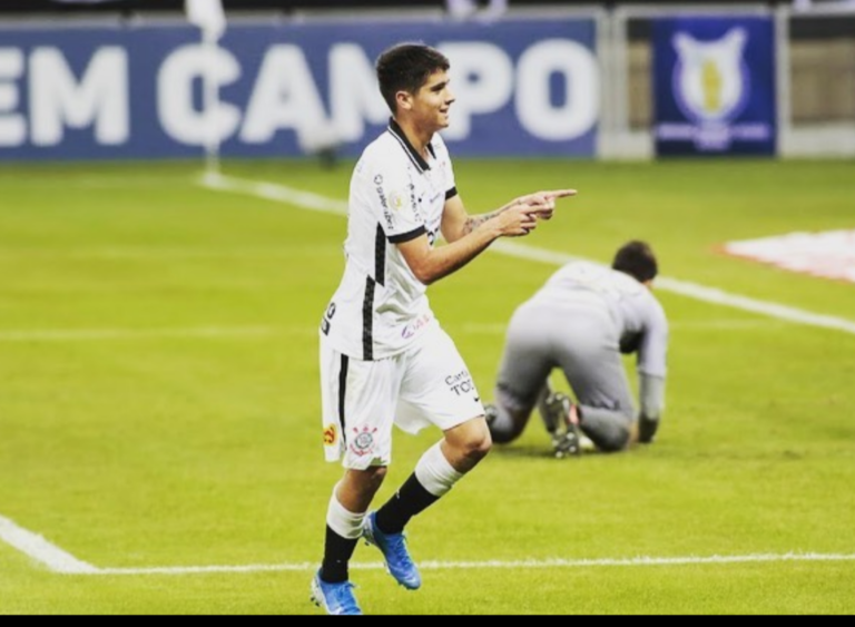 Colo Colo tem interesse em Ángelo Araos