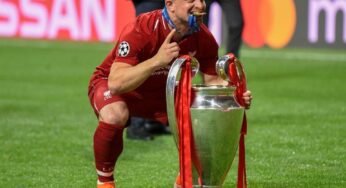 Shaqiri é mais um jogador do Liverpool a testar positivo para o novo coronavírus