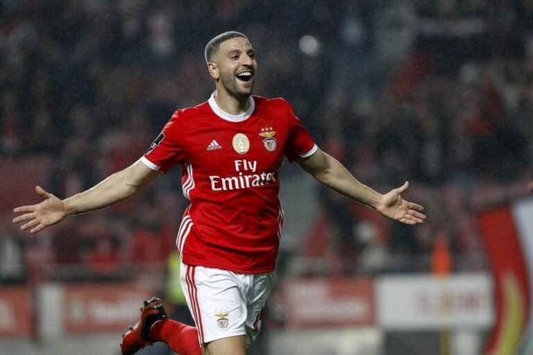 Adel Taarabt renova seu vínculo com o Benfica