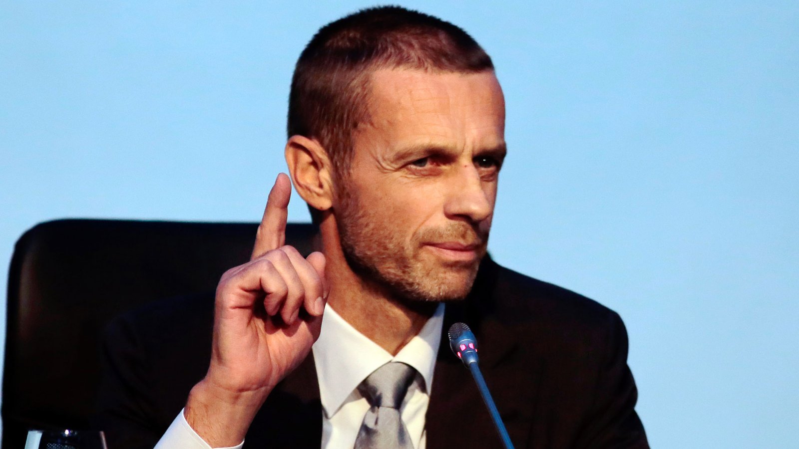 UEFA se manifesta sobre a Superliga Europeia