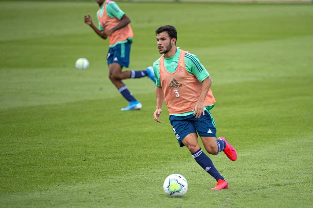 Flamengo próximo de renovar com Daniel Cabral