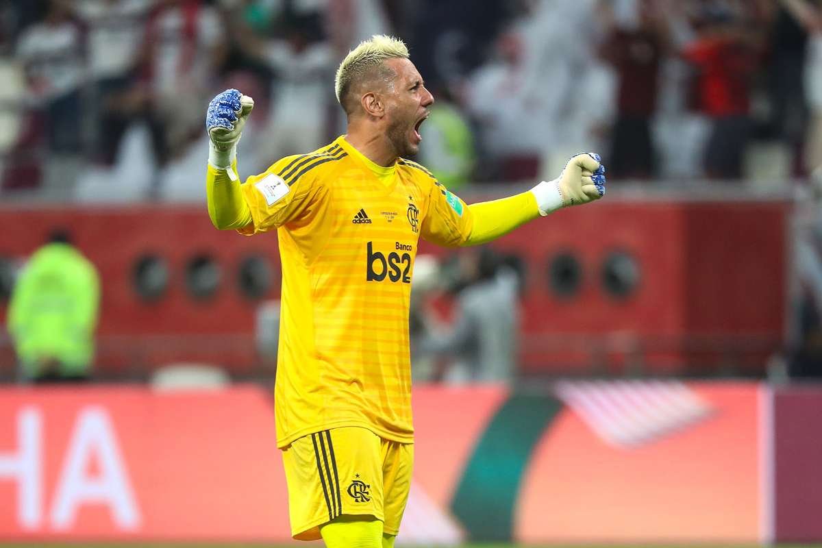 Diego Alves quer receber R$ 1M por mês para renovar com o Flamengo