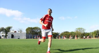 Internacional encaminha renovação de Thiago Galhardo