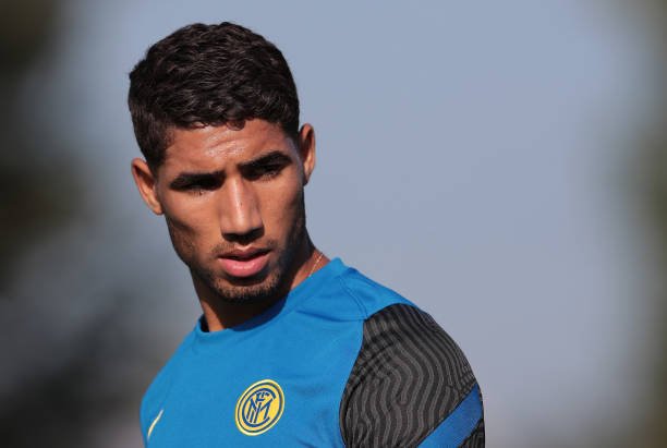 Achraf Hakimi testa positivo para a Covid-19