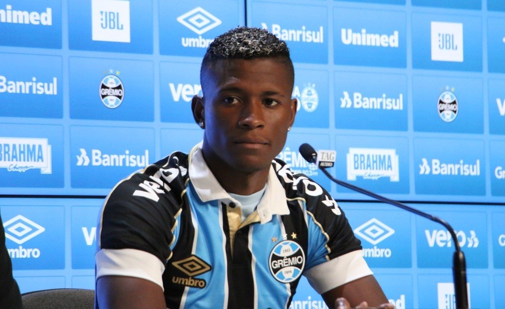 Nova proposta reduz número de parcelas e 45% do valor fixado da compra de Orejuela pelo Grêmio