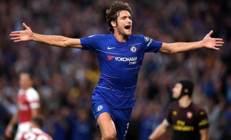 Inter e Juventus brigam pela contratação de Marcos Alonso
