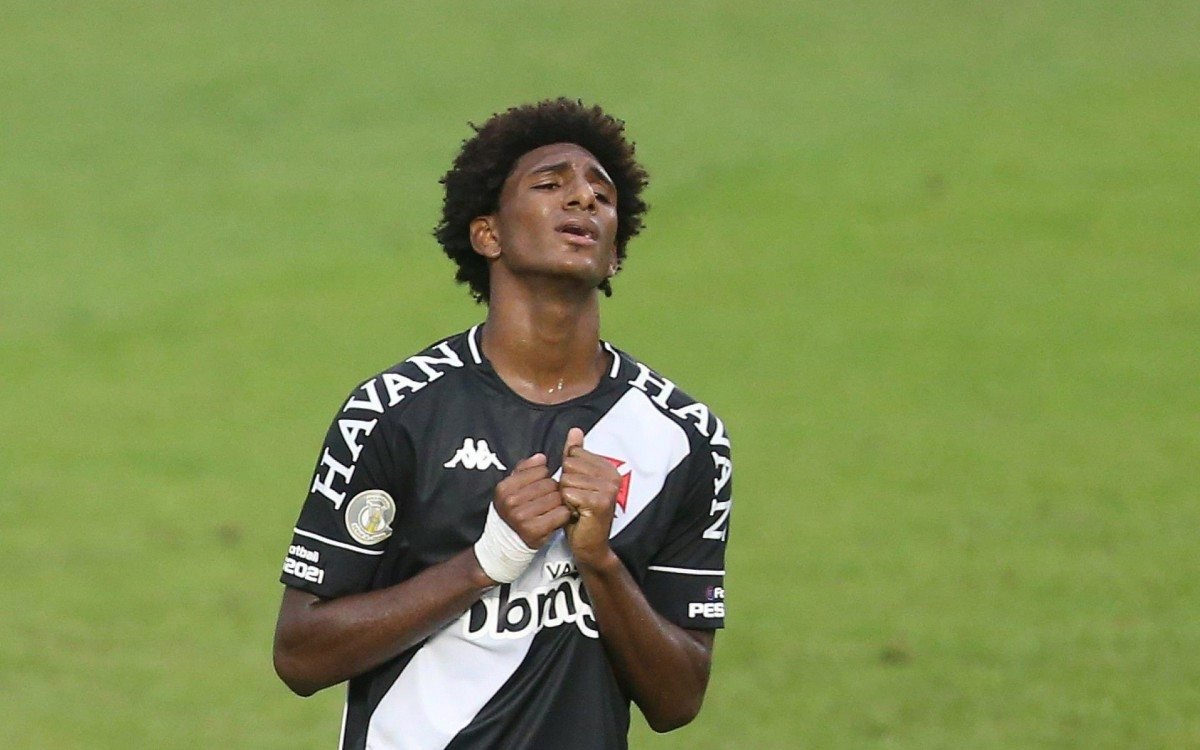 Talles Magno testa positivo para COVID-19
