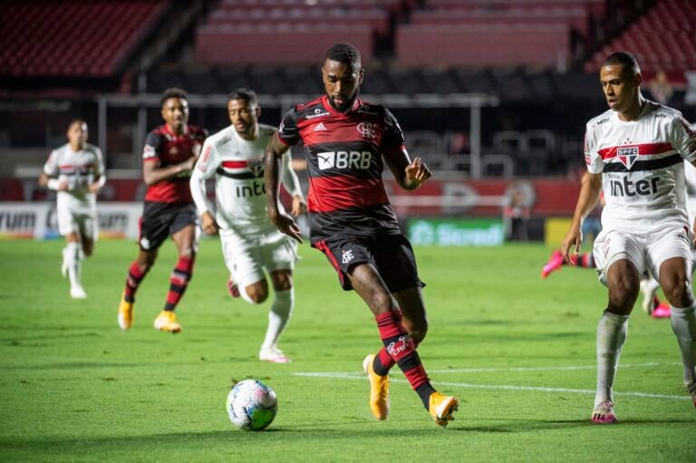 Flamengo perde mais uma contra o São Paulo no Morumbi