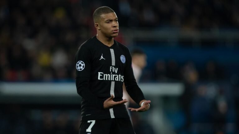 Mbappé é mais um desfalque para o PSG