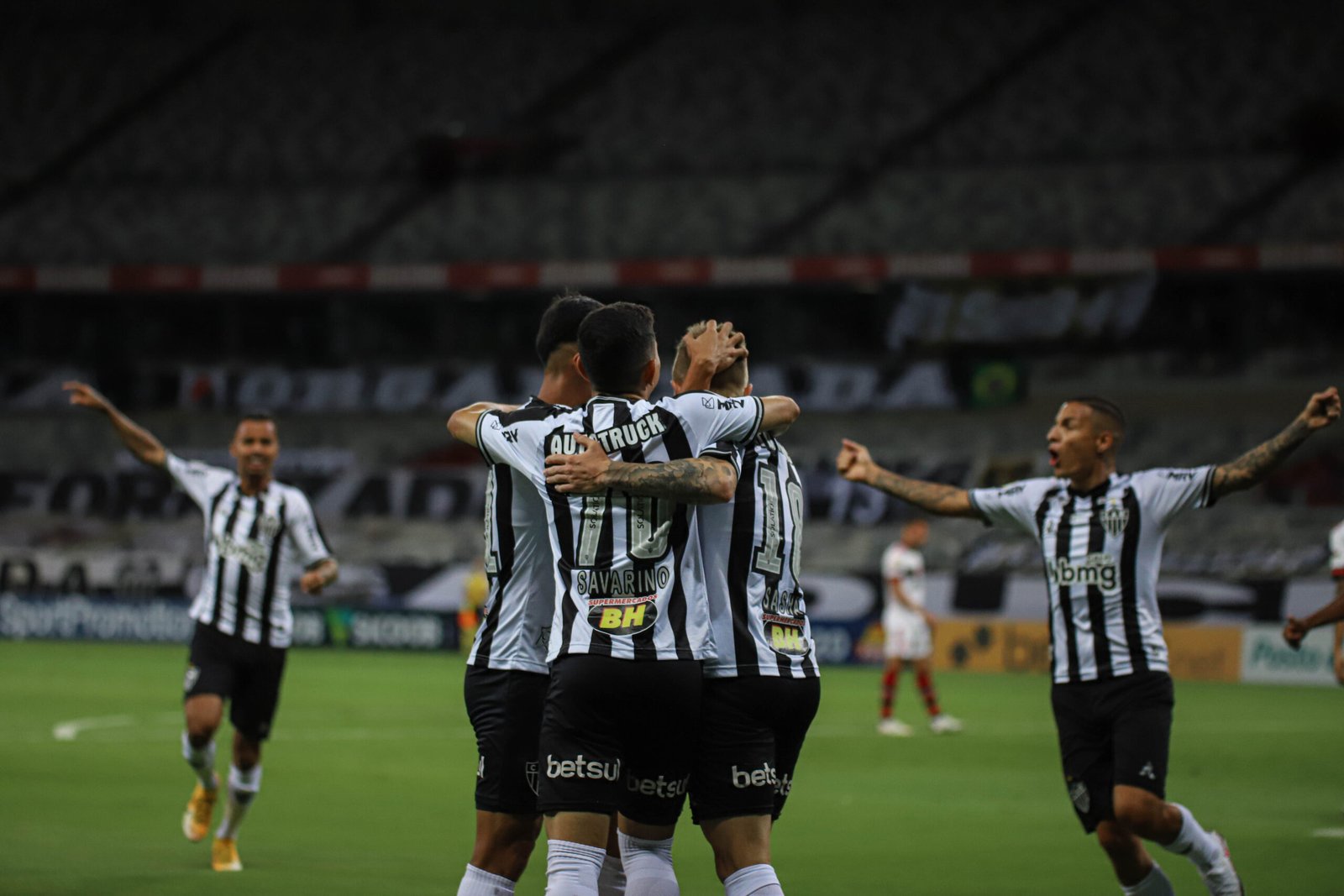 O que precisa acontecer para o Atlético Mineiro voltar à liderança neste sábado?