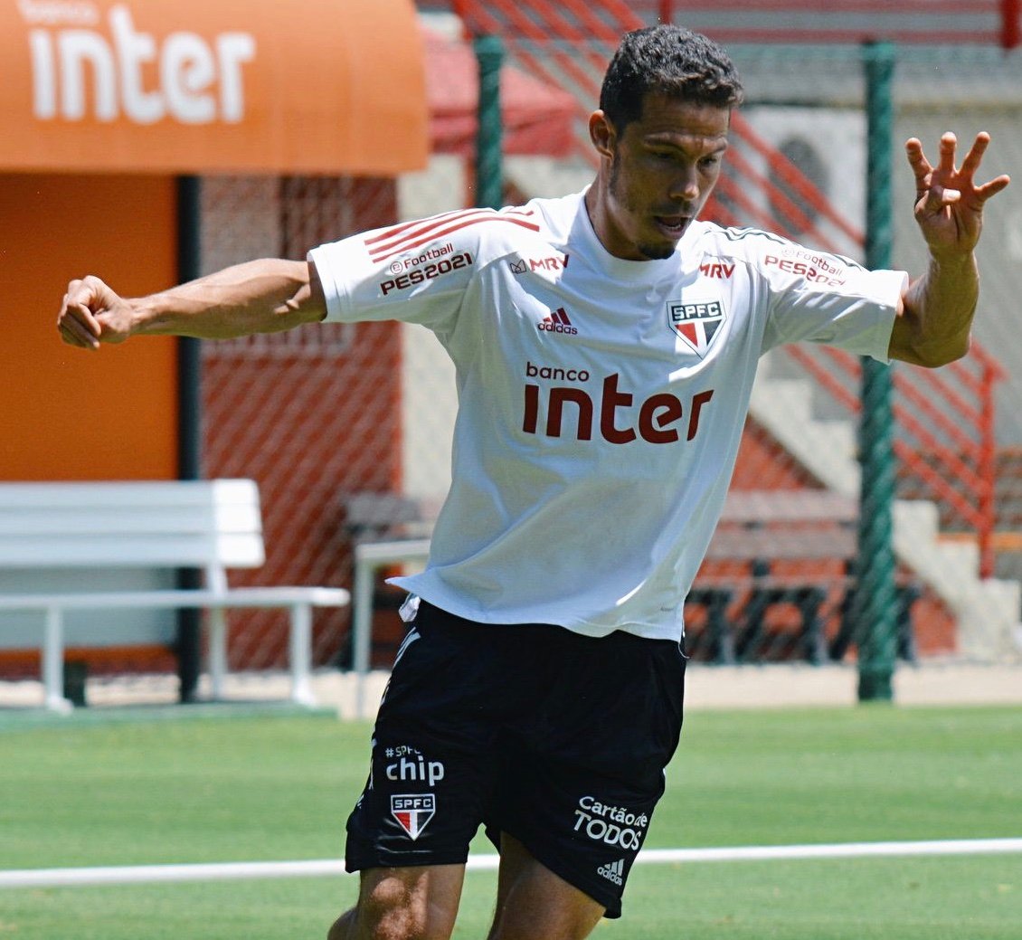 Hernanes: de esperança a decepção. Confira os números atuais do meia