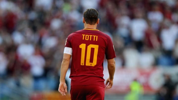 Francesco Totti testa positivo para o coronavírus