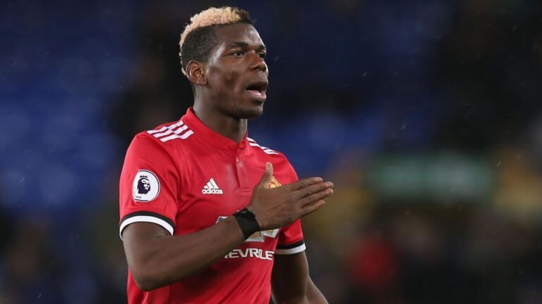 Manchester United coloca Pogba no mercado por 60 milhões de euros, diz site