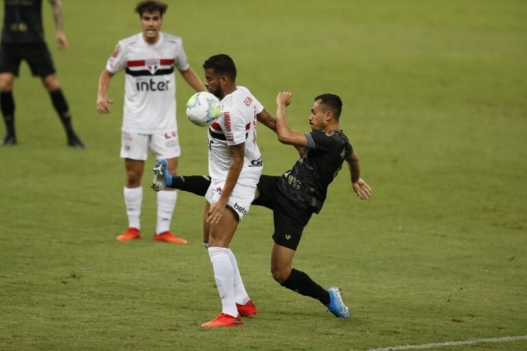Para não manchar possível título, São Paulo não pedirá anulação da partida contra o Ceará