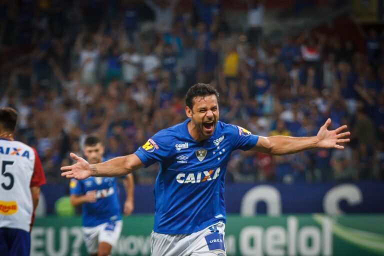 Cruzeiro faz acordo com Fred e vai pagar R$ 25 milhões ao atleta em 61 vezes