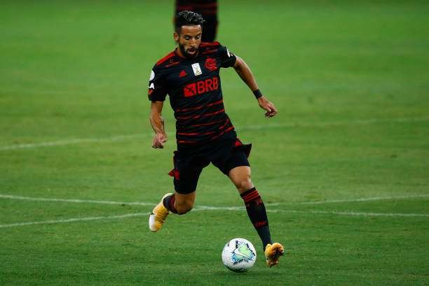 Situação de Isla preocupa e Rodrigo Caio ainda é dúvida para o duelo decisivo na Libertadores