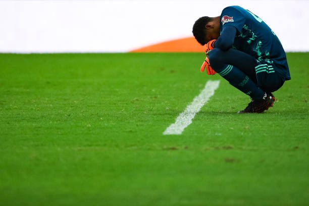 Rogério Ceni lamenta falha de Hugo mas enaltece o atleta ‘Futuro excepcional’