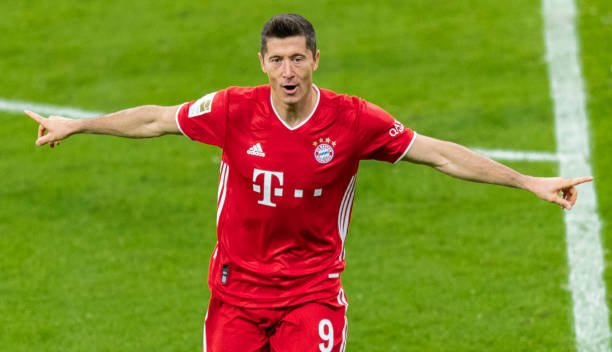 Lewandowski pode ser artilheiro da Bundesliga pela 4ª vez consecutiva