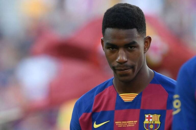 Barcelona colocará Júnior Firpo na lista de transferências