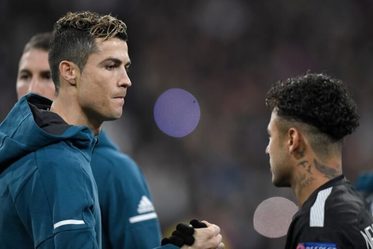 Jornalista afirma que Juventus vai oferecer troca envolvendo Cristiano Ronaldo e Neymar