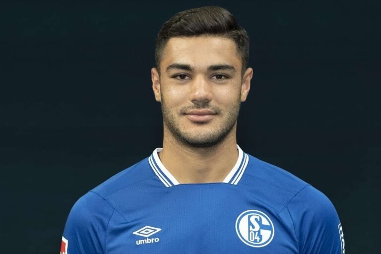 Milan mira a contratação de Kabak