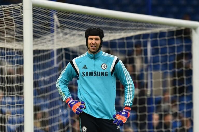Petr Cech conta como foi ser o pesadelo de Messi