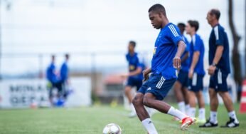Cruzeiro informa que 6 atletas do sub-20 cometeram ‘ato gravíssimo de indisciplina’ e sofrerão punições