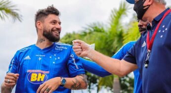 Rafael Sóbis se apresenta na Toca da Raposa e inicia treinamentos no Cruzeiro