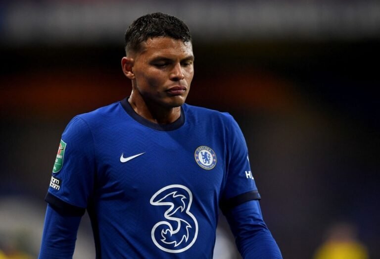 Antes de acertar com o Chelsea, Thiago Silva foi recusado pelo Milan