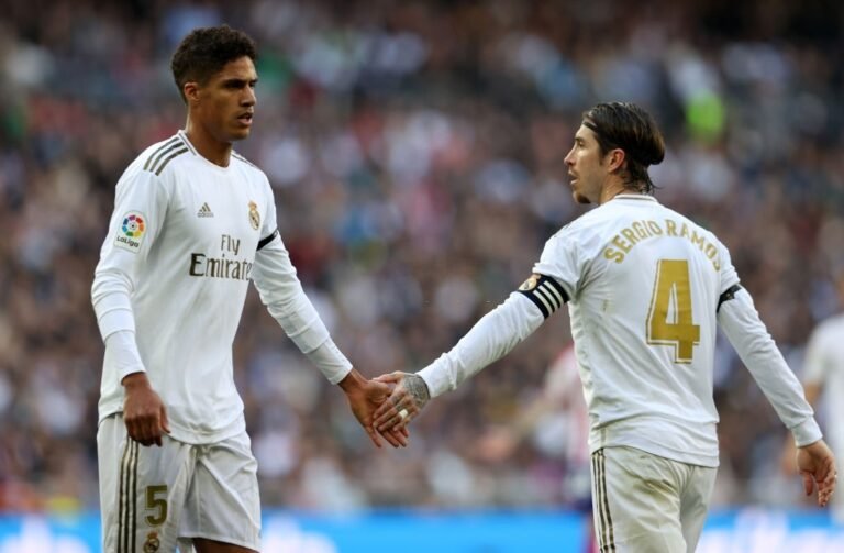 Em coletiva, Varane fala sobre parceria com Sergio Ramos na defesa do Real Madrid