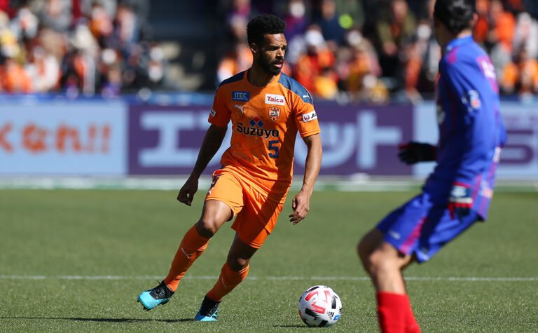 Valdo buscar melhorar números no Campeonato Japonês