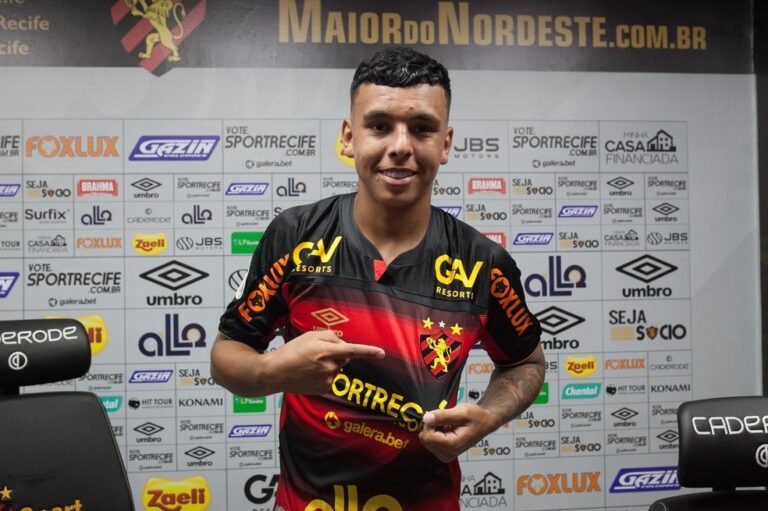 Emprestado pelo Cruzeiro, Vinícius Popó chega ao Sport em busca de espaço no profissional