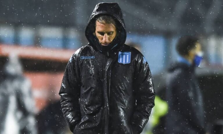 Beccacece anuncia saída do Racing