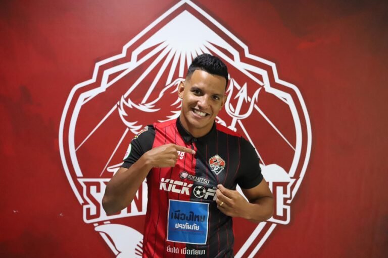 Ex-Grêmio, Felipe Nunes comemora chegada ao futebol tailandês