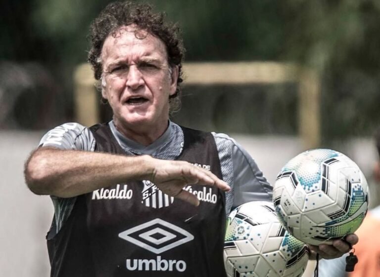 Cuca tem dúvida para escalar o time contra o Ceará; duas ausências já confirmadas