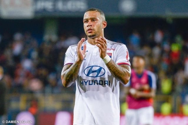 Após o Lyon estipular o valor simbólico de 5 milhões de euros por Memphis Depay, a Juventus se interessa pelo jogador