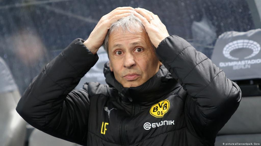 Lucien Favre é demitido do comando do Borussia após goleada