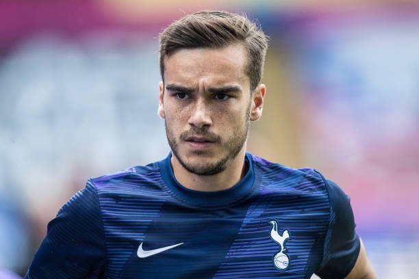 Sem espaço, Harry Winks pretende deixar o Tottenham em janeiro, afirma jornal britânico
