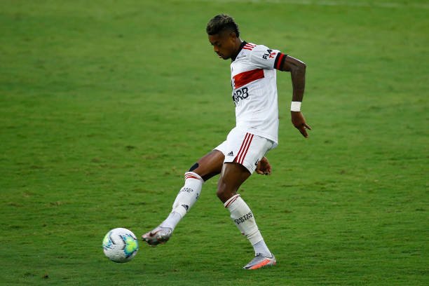 Bruno Henrique apresenta melhora e tranquiliza os torcedores do Flamengo
