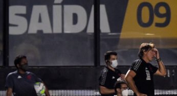 Vasco é derrotado e torcedores pedem a saída de Sá Pinto