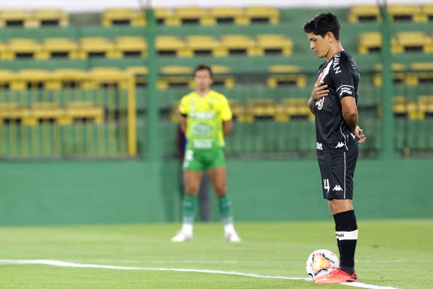 Artilheiro de volta! Confira a provável escalação do Vasco para o clássico contra o Fluminense