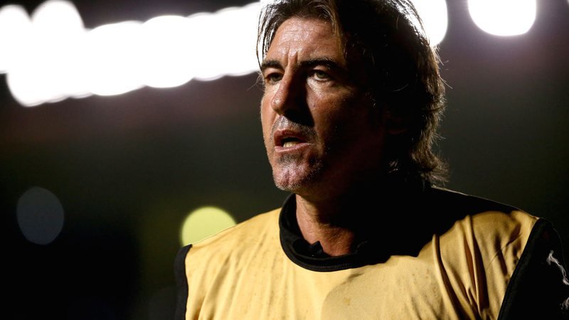 Ricardo Sá Pinto sofre pressão no Vasco, mas Campello assegura seu cargo