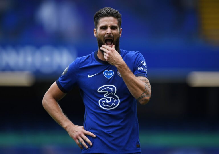 Giroud pode permanecer em Londres